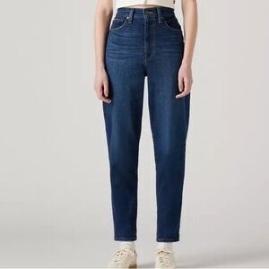 Levi’s Women’s High Waisted Mom Jean Size 26
